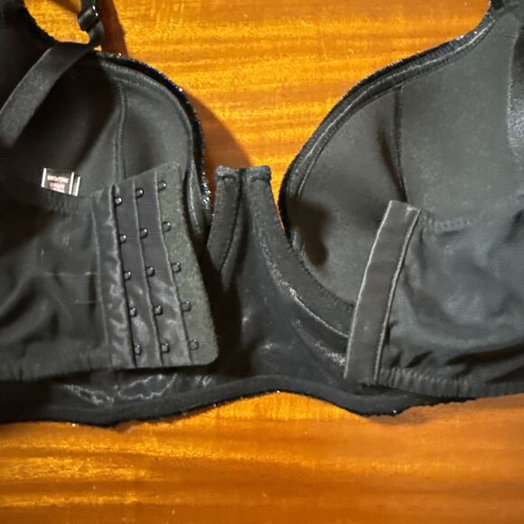 Victorias Secret Velvet Very Sexy Balconet Size 36C Bralette Underwired‎ Black - Picture 3 of 6